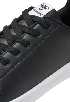 Hummel Busan - Sneakers Laag - Black -Hummel Verkoopwinkel 0def03f23a6f4f829e9815fba8e7f717