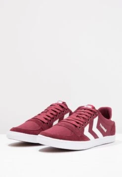 Hummel Slimmer Stadil Low - Sneakers Laag - Bordeaux/Weiß 10 Hummel Slimmer Stadil Low - Sneakers Laag - Bordeaux/Weiß -Hummel Verkoopwinkel 3cf124f7178b452b8f2d82f38795b7d9