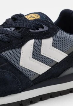 Hummel Thor- Sneakers Laag - Black Iris -Hummel Verkoopwinkel ea899225710e42db9485ae33bf16a9ad