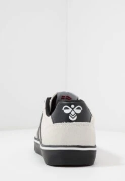 Hummel Stadil 3.0 Unisex - Sneakers Laag - Marshmallow -Hummel Verkoopwinkel eafabfb243ca453ba2b40cd8fada88da